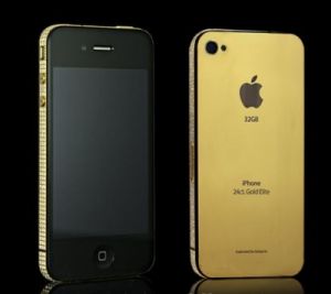Goldstriker Apple iPhone 4 24ct.Gold Elite Customised by Gold genie Diamond
